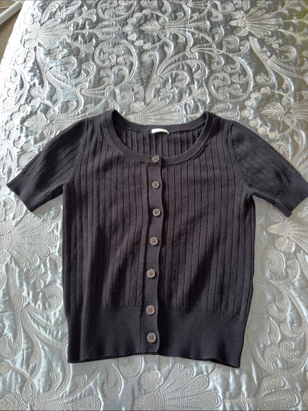 GU short sleeve button down sweater
